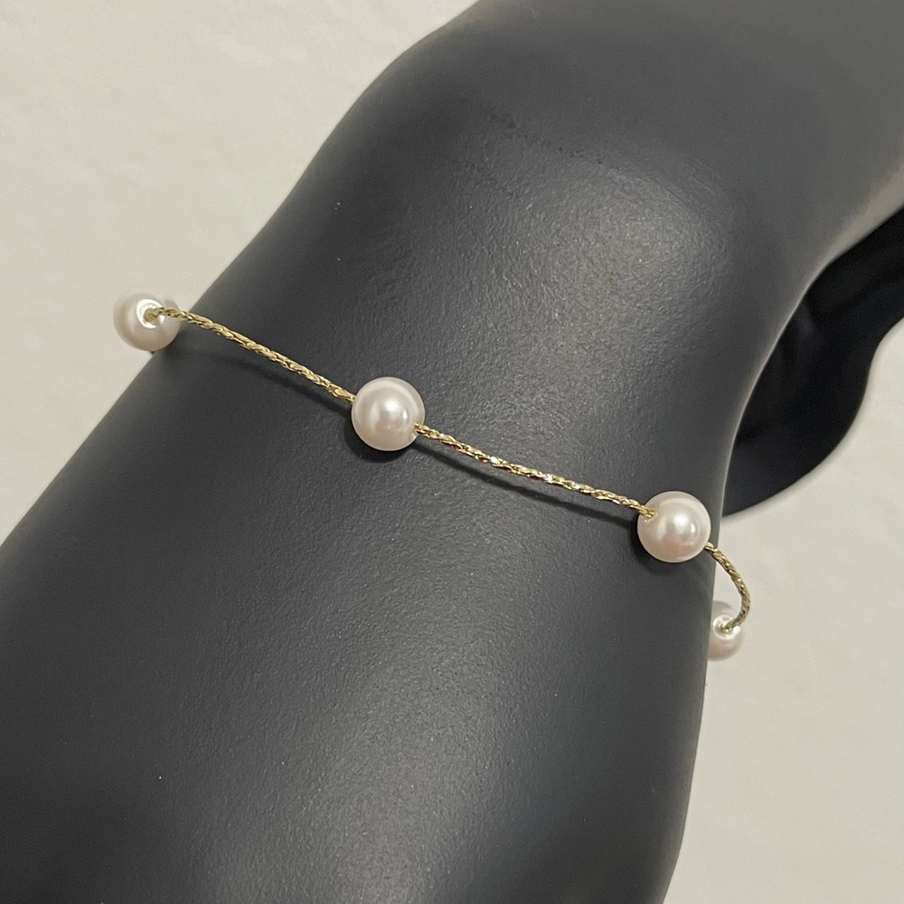 White Pearl Bracelet / Pulsera de Perla
